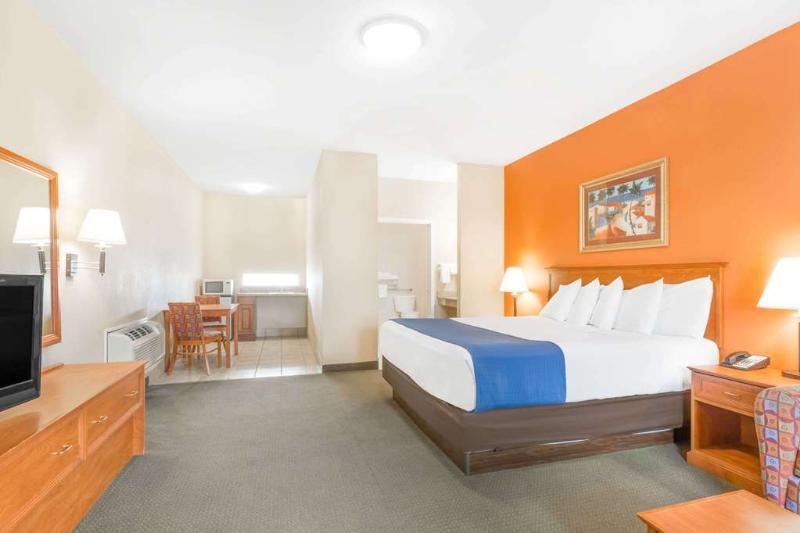 Days By Wyndham Tx Motel 2*